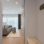 Apartament Cristella King Bed Entire Apartment, Private Parking, Near Promenada Bussiness Center *